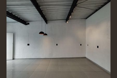 Casa para alugar com 120m², 1 quarto e 1 vaga Casa para alugar com 120m², 1 quarto e 1 vagaCozinha - Armários