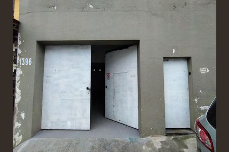Casa para alugar com 120m², 1 quarto e 1 vaga Casa para alugar com 120m², 1 quarto e 1 vagaFachada