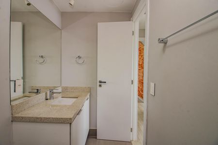 Apartamento para alugar com 62m², 2 quartos e 1 vaga Apartamento para alugar com 62m², 2 quartos e 1 vagaBanheiro da Suíte