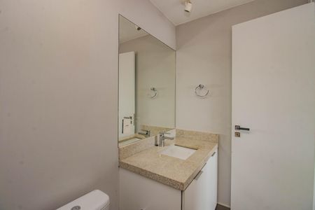 Apartamento para alugar com 62m², 2 quartos e 1 vaga Apartamento para alugar com 62m², 2 quartos e 1 vagaBanheiro da Suíte
