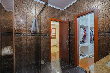 Casa à venda com 4 quartos, 298m² em Sagrada Família, Belo Horizonte