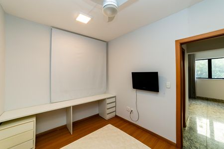 Quarto de apartamento para alugar com 1 quarto, 70m² em Funcionários, Belo Horizonte