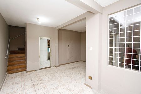 Sala de casa para alugar com 3 quartos, 100m² em Madre Gertrudes, Belo Horizonte