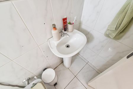 Apartamento à venda com 75m², 2 quartos e 1 vaga Apartamento à venda com 75m², 2 quartos e 1 vagaBanheiro da suíte