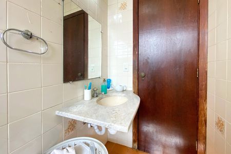 Apartamento à venda com 119m², 4 quartos e 3 vagasBanheiro