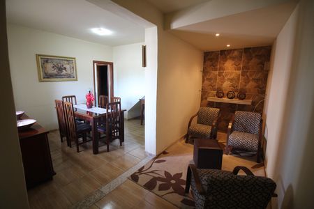 Casa para alugar com 354m², 3 quartos e 1 vagaSala