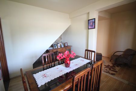 Sala de casa para alugar com 3 quartos, 354m² em Pindorama, Belo Horizonte