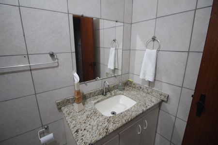 Casa para alugar com 354m², 3 quartos e 1 vagaBanheiro
