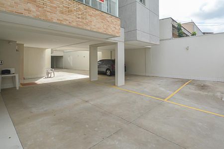 Apartamento à venda com 60m², 2 quartos e 1 vaga Apartamento à venda com 60m², 2 quartos e 1 vagaGaragem