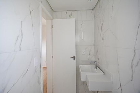 Apartamento à venda com 60m², 2 quartos e 1 vaga Apartamento à venda com 60m², 2 quartos e 1 vagaBanheiro da Suíte