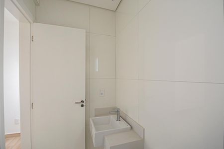 Apartamento à venda com 74m², 3 quartos e 2 vagas Apartamento à venda com 74m², 3 quartos e 2 vagasBanheiro da Suíte