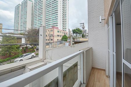 Apartamento à venda com 74m², 3 quartos e 2 vagas Apartamento à venda com 74m², 3 quartos e 2 vagasSacada da Sala/Cozinha/Área de Serviço