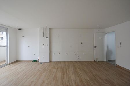 Apartamento à venda com 74m², 3 quartos e 2 vagas Apartamento à venda com 74m², 3 quartos e 2 vagasSala/Cozinha/Área de Serviço