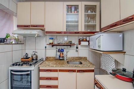 Apartamento para alugar com 54m², 2 quartos e sem vagaCozinha e Área de Serviço