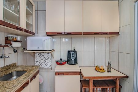 Apartamento para alugar com 54m², 2 quartos e sem vagaCozinha e Área de Serviço