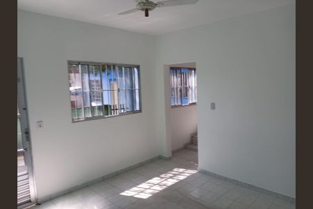 Foto 01 de casa à venda com 2 quartos, 350m² em Cidade São Mateus, São Paulo