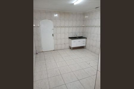 Foto 14 de casa à venda com 6 quartos, 240m² em Vila Uniao (Zona Leste), São Paulo