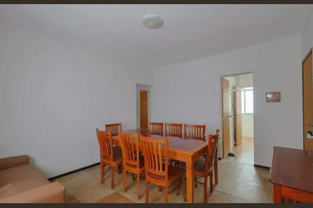 Apartamento para alugar com 70m², 2 quartos e 1 vaga