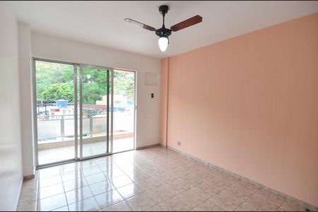 Apartamento à venda com 60m², 2 quartos e 1 vaga Apartamento à venda com 60m², 2 quartos e 1 vagaSala