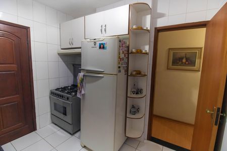 Apartamento para alugar com 100m², 2 quartos e 1 vaga Apartamento para alugar com 100m², 2 quartos e 1 vagaCozinha