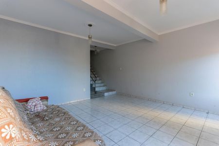 Sala de casa para alugar com 3 quartos, 190m² em Jardim Vista Alegre, São Paulo