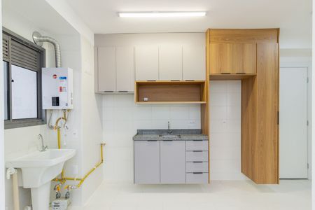 Cozinha de apartamento para alugar com 1 quarto, 31m² em Vila Albertina, São Paulo