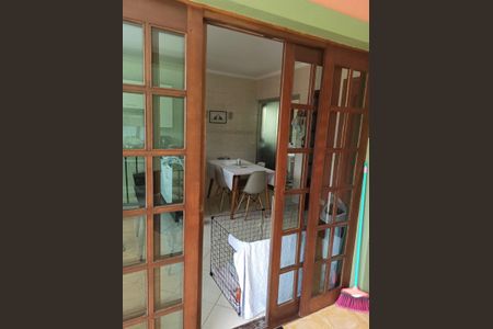 Casa de condomínio à venda com 330m², 4 quartos e 3 vagas Casa de condomínio à venda com 330m², 4 quartos e 3 vagasCozinha
