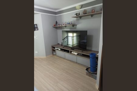 Casa de condomínio à venda com 330m², 4 quartos e 3 vagas Casa de condomínio à venda com 330m², 4 quartos e 3 vagasCozinha