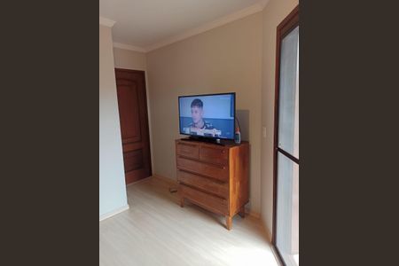 Casa de condomínio à venda com 330m², 4 quartos e 3 vagas Casa de condomínio à venda com 330m², 4 quartos e 3 vagasQuarto