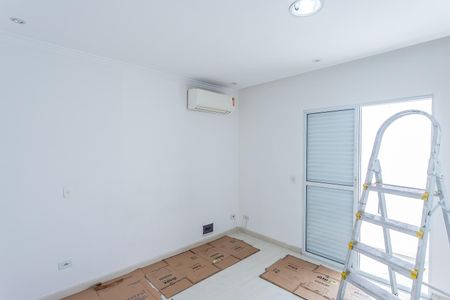 Casa para alugar com 140m², 3 quartos e 5 vagasSuite