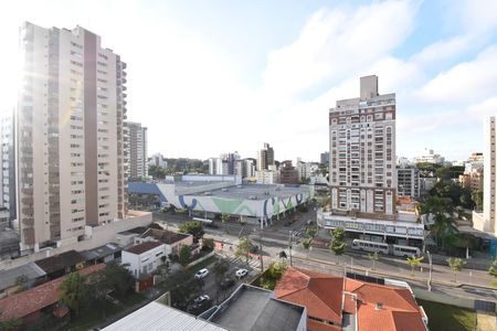 Vista da varanda de apartamento para alugar com 2 quartos, 64m² em Cabral, Curitiba