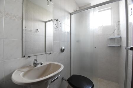Apartamento para alugar com 64m², 2 quartos e 1 vagaBanheiro 2