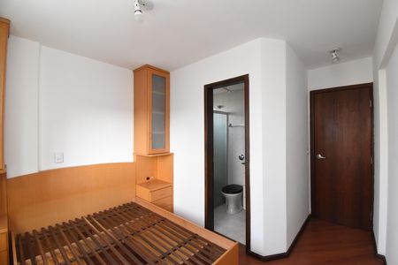 Apartamento para alugar com 64m², 2 quartos e 1 vagaSuíte