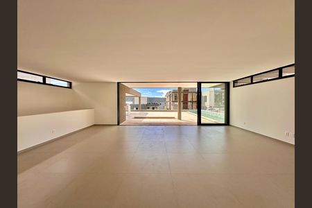 Casa de condomínio à venda com 524m², 4 quartos e 3 vagas