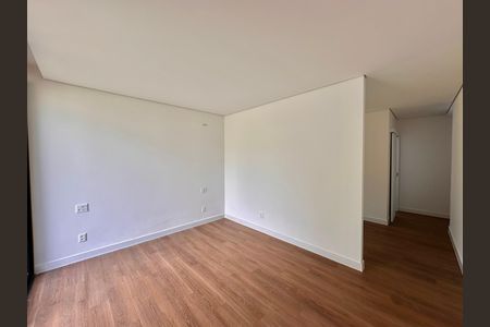 Casa de condomínio à venda com 524m², 4 quartos e 3 vagas