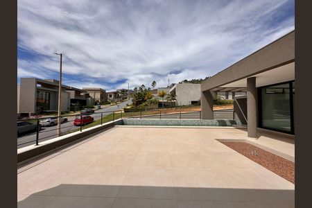 Casa de condomínio à venda com 524m², 4 quartos e 3 vagas