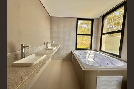 Casa de condomínio à venda com 524m², 4 quartos e 3 vagas