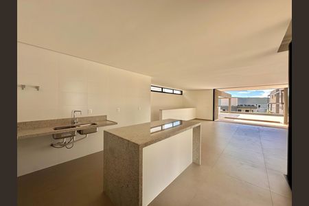 Casa de condomínio à venda com 524m², 4 quartos e 3 vagas