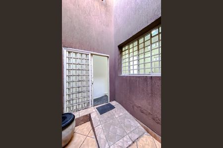 Casa para alugar com 250m², 7 quartos e 1 vaga Casa para alugar com 250m², 7 quartos e 1 vagaÁrea externa