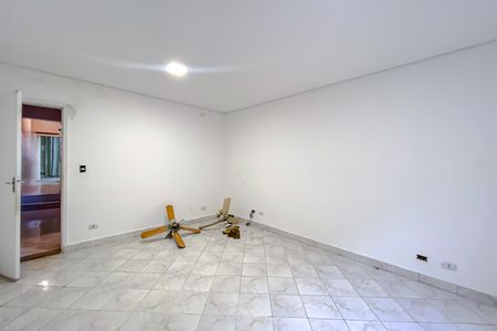 Casa para alugar com 250m², 7 quartos e 1 vaga Casa para alugar com 250m², 7 quartos e 1 vagaQuarto 6