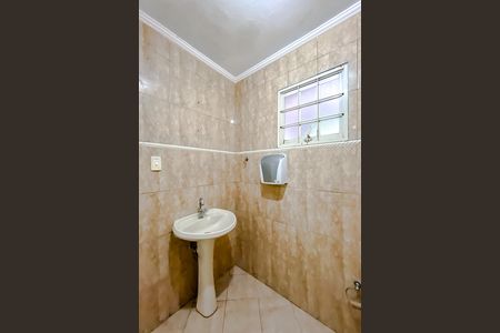 Casa para alugar com 250m², 7 quartos e 1 vaga Casa para alugar com 250m², 7 quartos e 1 vagaBanheiro 2