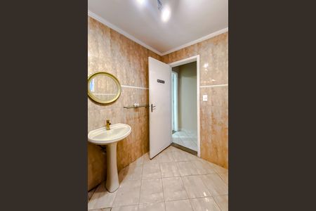 Casa para alugar com 250m², 7 quartos e 1 vaga Casa para alugar com 250m², 7 quartos e 1 vagaBanheiro