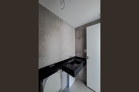 Apartamento à venda com 75m², 2 quartos e 1 vaga Apartamento à venda com 75m², 2 quartos e 1 vagaBanheiro