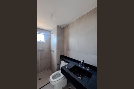 Apartamento à venda com 68m², 2 quartos e 1 vaga Apartamento à venda com 68m², 2 quartos e 1 vagaBanheiro da Suíte