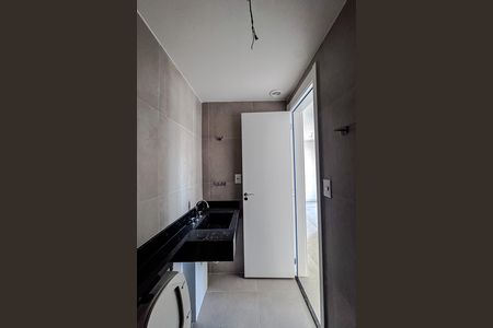 Apartamento à venda com 68m², 2 quartos e 1 vaga Apartamento à venda com 68m², 2 quartos e 1 vagaBanheiro