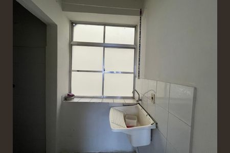 Apartamento à venda com 66m², 2 quartos e sem vaga Apartamento à venda com 66m², 2 quartos e sem vagaÁrea de serviço