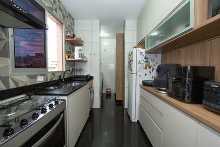 COZINHA de apartamento à venda com 3 quartos, 75m² em Buritis, Belo Horizonte