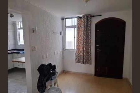 Sala de apartamento para alugar com 2 quartos, 52m² em Conjunto Habitacional Juscelino Kubitschek, São Paulo