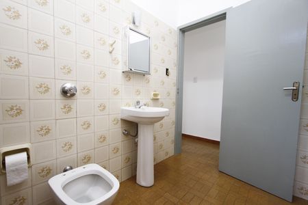 Casa à venda com 360m², 3 quartos e 6 vagasBanheiro 1