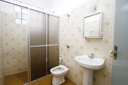 Casa à venda com 360m², 3 quartos e 6 vagasBanheiro 1
